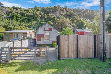 Photo of property in 30 Moody Street, Gore Bay, Cheviot, 7383