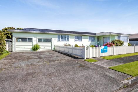 Photo of property in 35 Murdoch Street, Hawera, 4610