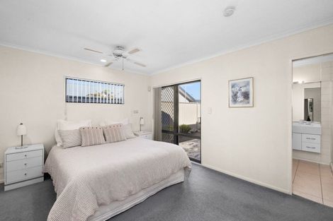Photo of property in 48 Kensington Drive, Taradale, Napier, 4112