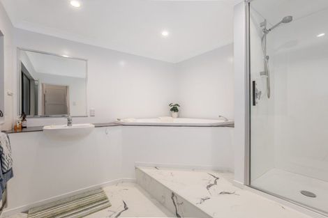 Photo of property in 29b Newport Terrace, Seatoun, Wellington, 6022
