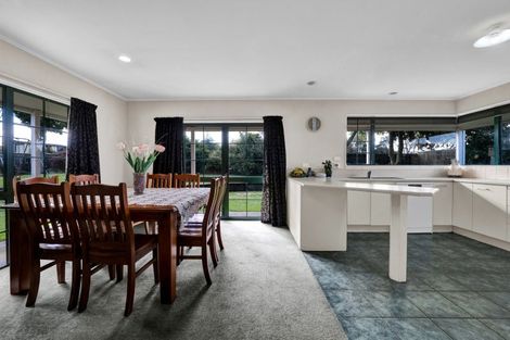 Photo of property in 10d Regan Street, Stratford, 4332