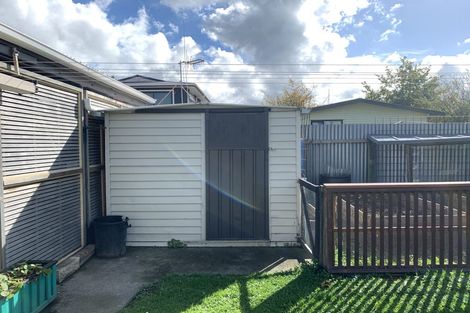 Photo of property in 11 Hilton Grove, Kelvin Grove, Palmerston North, 4414