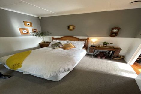 Photo of property in 9 Copley Street, New Lynn, Auckland, 0600