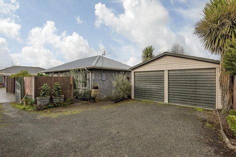 Photo of property in 2/24a Croziers Road, St Albans, Christchurch, 8052