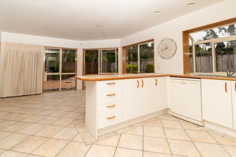 Photo of property in 42 Landing Drive, Albany, Auckland, 0632
