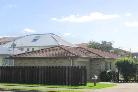 Photo of property in 1 Yale Street, Mount Maunganui, 3116
