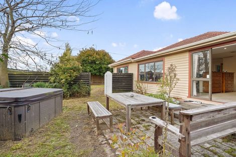 Photo of property in 19 Philpotts Road, Mairehau, Christchurch, 8052