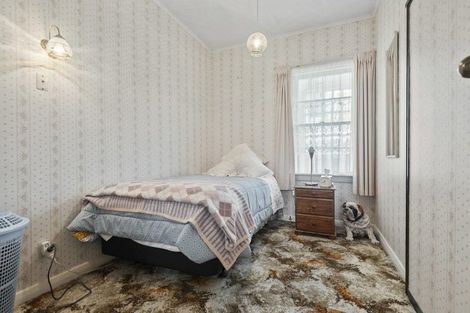 Photo of property in 112 Savage Crescent, West End, Palmerston North, 4412