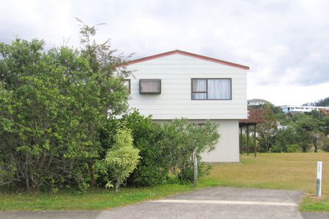 Photo of property in 118 Avalon Place, Whangamata, 3620