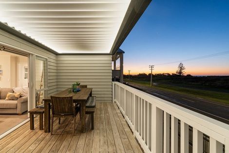 Photo of property in 856a Papamoa Beach Road, Papamoa Beach, Papamoa, 3118