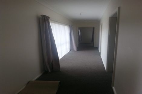 Photo of property in 71 Yaldhurst Road, Sockburn, Christchurch, 8042