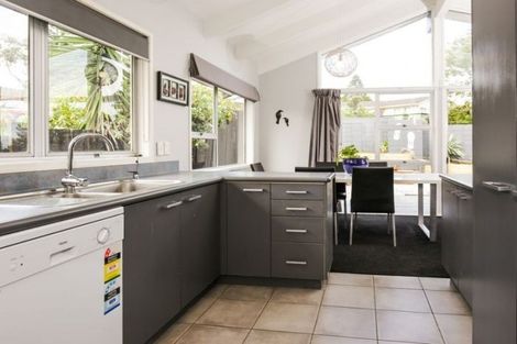 Photo of property in 39 Redwood Drive, Massey, Auckland, 0614