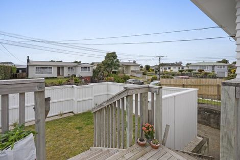 Photo of property in 3 Blenheim Place, Vogeltown, New Plymouth, 4310