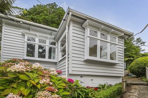 Photo of property in 78 Glenmore Street, Northland, Wellington, 6012