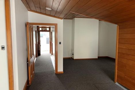 Photo of property in 33 Peacock Street, Christchurch Central, Christchurch, 8013