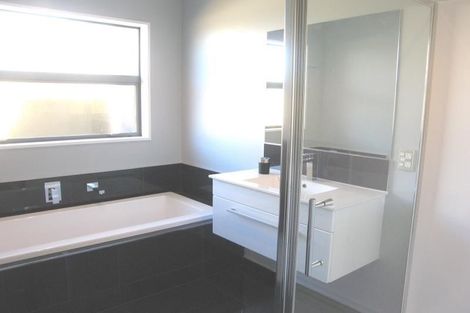 Photo of property in 73 Newman Road, Rolleston, 7614