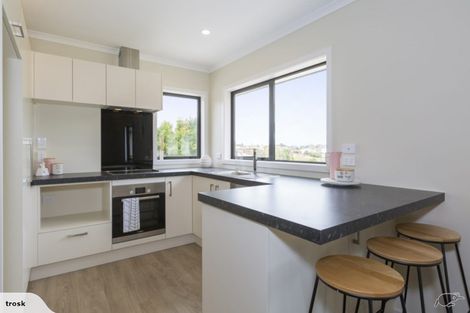 Photo of property in 7 Trosk Place, Waiuku, 2123