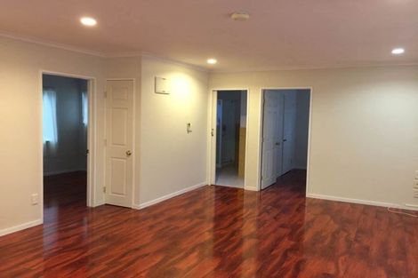 Photo of property in 5 Caribbean Drive, Unsworth Heights, Auckland, 0632