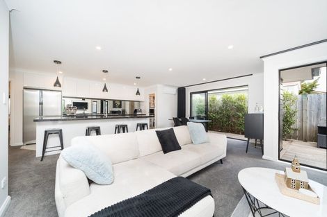Photo of property in 6 Ngaio Street, West End, Palmerston North, 4412