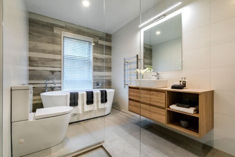 Photo of property in 21b Churchouse Road, Greenhithe, Auckland, 0632