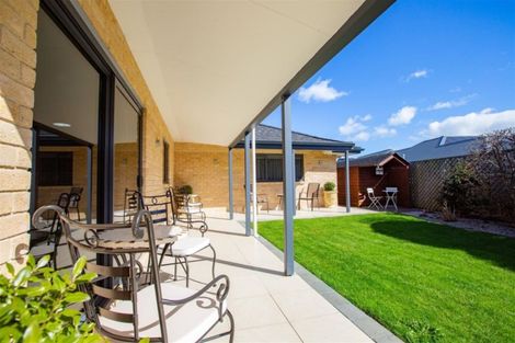 Photo of property in 16 Park Drive, Richmond, 7020