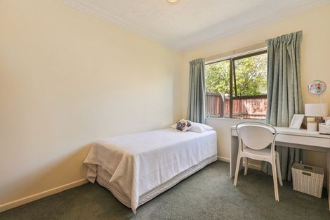 Photo of property in 6 Ostend Place, Avonhead, Christchurch, 8042