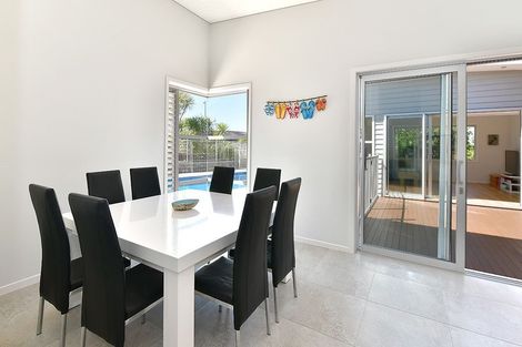 Photo of property in 38 Manhattan Rise, Orewa, 0931