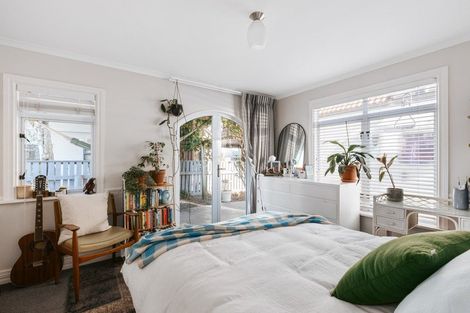 Photo of property in 50c Maunganui Road, Mount Maunganui, 3116