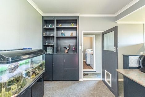 Photo of property in 53 Thatcher Street, Castlecliff, Whanganui, 4501