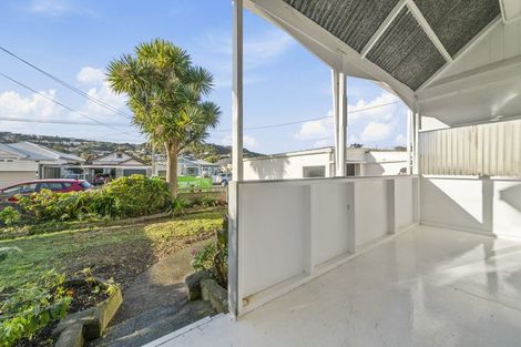 Photo of property in 68 Derwent Street, Island Bay, Wellington, 6023