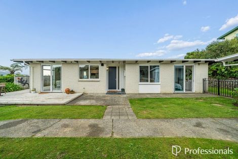 Photo of property in 6 Viscount Grove, Kelson, Lower Hutt, 5010