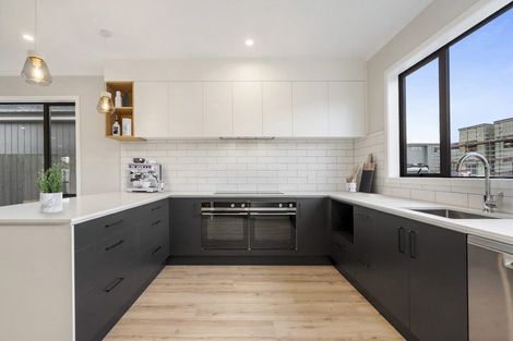 Photo of property in 12 Oyster Drive, Whenuapai, 0618