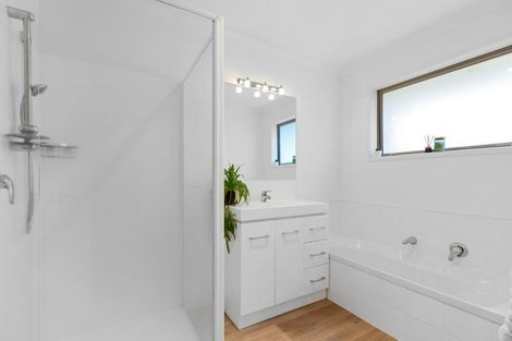 Photo of property in 234 Ballintoy Park Drive, Welcome Bay, Tauranga, 3175