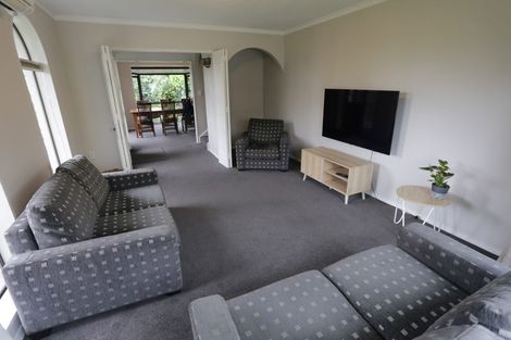 Photo of property in 2 Ringwood Place, Avonhead, Christchurch, 8042