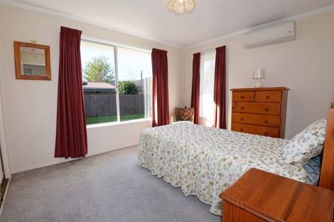 Photo of property in 23 Oakley Crescent, Hornby, Christchurch, 8042