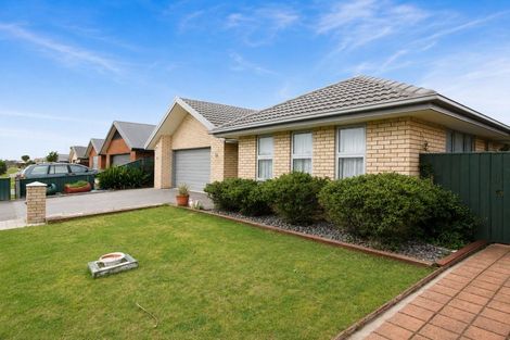 Photo of property in 69 Kaniere Avenue, Hei Hei, Christchurch, 8042