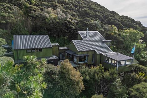 Photo of property in 19 Te Kahikatoa Peninsula Road, Kaeo, 0478