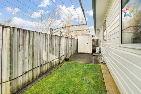 Photo of property in 10 Woodland Mews, Wainuiomata, Lower Hutt, 5014