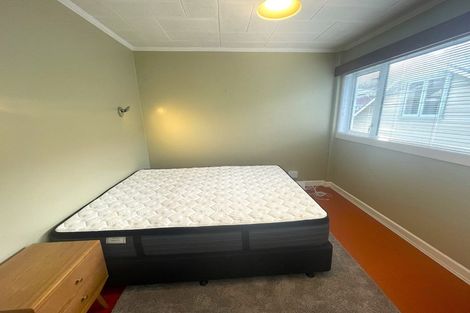 Photo of property in Victoria Court, 4u8 Queen Street, Mount Victoria, Wellington, 6011