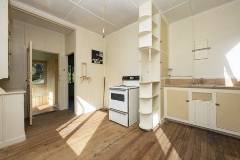 Photo of property in 118 Garden Road, Piha, 0772