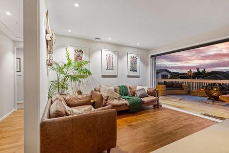 Photo of property in 5 Tainui Street, Torbay, Auckland, 0630