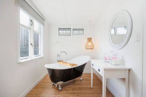 Photo of property in 3 Kent Avenue, Waitarere Beach, Levin, 5510