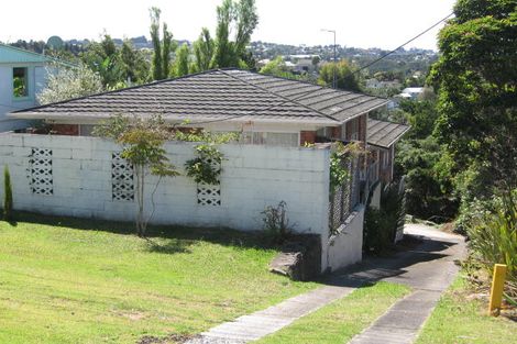 Photo of property in 2/581 East Coast Road, Browns Bay, Auckland, 0630