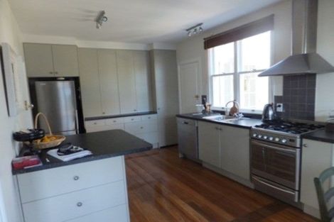Photo of property in 165 Fendalton Road, Fendalton, Christchurch, 8052