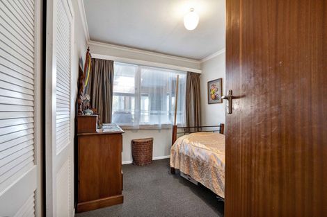 Photo of property in 8 Omata Road, Westown, New Plymouth, 4310