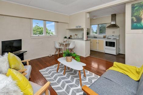 Photo of property in 21 Ford Avenue, Te Kamo, Kamo, 0112