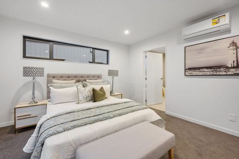 Photo of property in 3c Margaret Place, Milford, Auckland, 0620