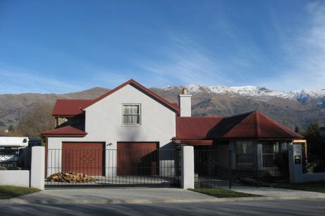 Photo of property in 99 Helwick Street, Wanaka, 9305