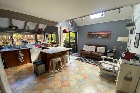 Photo of property in 70a Amapur Drive, Khandallah, Wellington, 6035