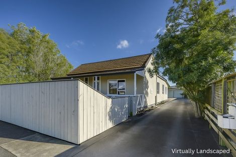 Photo of property in 2 Avondale Road, Taradale, Napier, 4112